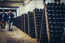 Italian wine stocks rose 6.7% in June to 46.5 million hectoliters