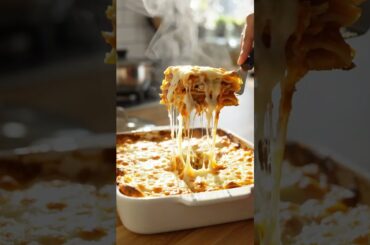 Easy Chicken Lasagna Recipe at Home 🍗🧀 | Cheesy, Creamy & Delicious!