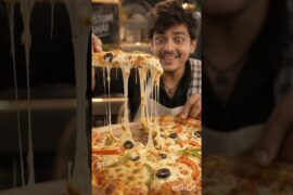 25 Cheese Burst Pizza Ka Challenge! 🍕🔥 Babu Ne Kar Di Gadbad! 😱 #Shorts #cooking #fyp